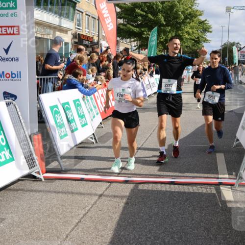 15.09.2024 - PSD Bank Halbmarathon Strokosch-Dieckow http://msf.ph/oto/7096416 15.09.2024 12:01:25 Ziel 1492, 1631, 1732, 1755, 1782, 1880, 1899, 1969, 2223, 2236, 2237, 2682, 2710, 2772, 2805, 2824, 2952, 2953, 2961, 2964, 3190 meine-sportfotos.de