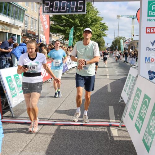 15.09.2024 - PSD Bank Halbmarathon Strokosch-Dieckow http://msf.ph/oto/7096436 15.09.2024 12:01:36 Ziel 1631, 1695, 1710, 1804, 1971, 2236, 2237, 2506, 2682, 2710, 2805, 2843, 2964, 3176, 3190 meine-sportfotos.de