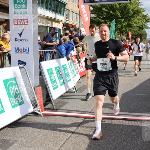 15.09.2024 - PSD Bank Halbmarathon Strokosch-Dieckow http://msf.ph/oto/7096438 15.09.2024 12:01:43 Ziel 1523, 1631, 1695, 1710, 1804, 1809, 1823, 1971, 2010, 2329, 2413, 2506, 2805, 2843, 3176, 3190, 3195 meine-sportfotos.de