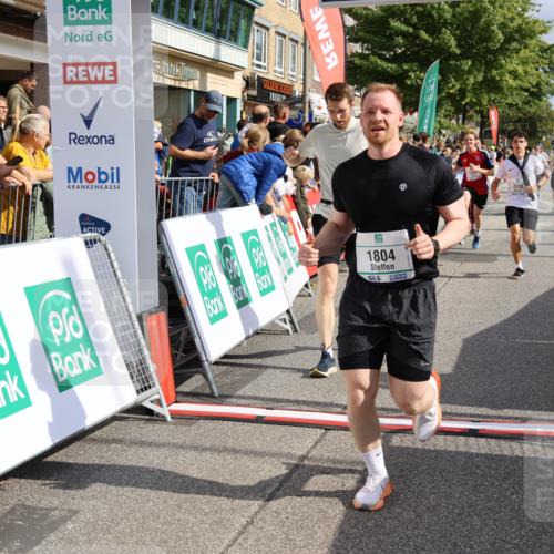 15.09.2024 - PSD Bank Halbmarathon Strokosch-Dieckow http://msf.ph/oto/7096440 15.09.2024 12:01:43 Ziel 1523, 1631, 1695, 1710, 1804, 1809, 1823, 1971, 2010, 2329, 2413, 2506, 2805, 2843, 3176, 3190, 3195 meine-sportfotos.de