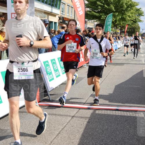 15.09.2024 - PSD Bank Halbmarathon Strokosch-Dieckow http://msf.ph/oto/7096448 15.09.2024 12:01:44 Ziel 1523, 1695, 1710, 1804, 1809, 1823, 1971, 2010, 2279, 2329, 2413, 2506, 2843, 3176, 3190, 3195 meine-sportfotos.de