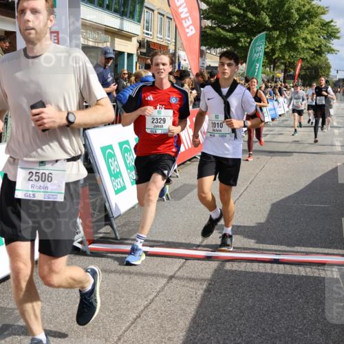 15.09.2024 - PSD Bank Halbmarathon Strokosch-Dieckow http://msf.ph/oto/7096449 15.09.2024 12:01:45 Ziel 1523, 1695, 1710, 1804, 1809, 1823, 1971, 2010, 2279, 2329, 2413, 2506, 2843, 3176, 3195 meine-sportfotos.de