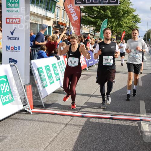 15.09.2024 - PSD Bank Halbmarathon Strokosch-Dieckow http://msf.ph/oto/7096452 15.09.2024 12:01:47 Ziel 1523, 1695, 1710, 1804, 1809, 1823, 1971, 2010, 2279, 2329, 2413, 2506, 3176, 3195 meine-sportfotos.de
