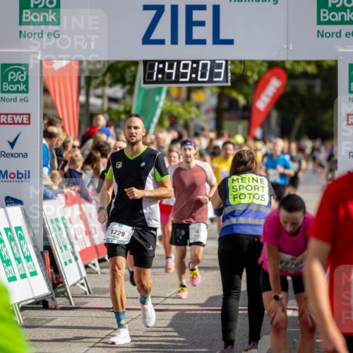 15.09.2024 - PSD Bank Halbmarathon Michael Strokosch http://msf.ph/oto/7097125 15.09.2024 11:49:56 Allgemein zum Event 8, 49, 03, 147, 1229 meine-sportfotos.de