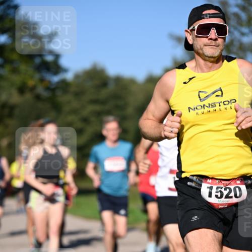 22.09.2024 - 32. Volkslauf durch das schöne Alstertal Dr. Thomas Lammeyer http://msf.ph/oto/7104480 22.09.2024 10:05:09 Laufen 1520 meine-sportfotos.de