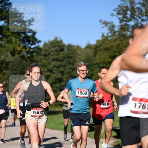 22.09.2024 - 32. Volkslauf durch das schöne Alstertal Dr. Thomas Lammeyer http://msf.ph/oto/7104484 22.09.2024 10:05:09 Laufen 1002, 1562, 1540, 1761 meine-sportfotos.de