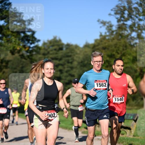 22.09.2024 - 32. Volkslauf durch das schöne Alstertal Dr. Thomas Lammeyer http://msf.ph/oto/7104490 22.09.2024 10:05:10 Laufen 902, 1562, 1540 meine-sportfotos.de