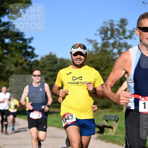 22.09.2024 - 32. Volkslauf durch das schöne Alstertal Dr. Thomas Lammeyer http://msf.ph/oto/7104513 22.09.2024 10:05:12 Laufen 1552, 1543, 15 meine-sportfotos.de