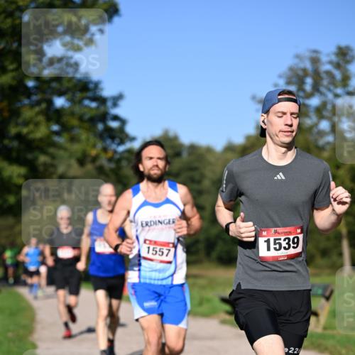 22.09.2024 - 32. Volkslauf durch das schöne Alstertal Dr. Thomas Lammeyer http://msf.ph/oto/7104581 22.09.2024 10:05:18 Laufen 1557, 1539, 22 meine-sportfotos.de