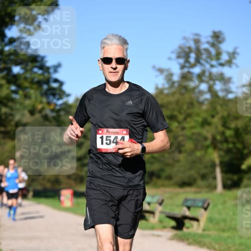 22.09.2024 - 32. Volkslauf durch das schöne Alstertal Dr. Thomas Lammeyer http://msf.ph/oto/7104620 22.09.2024 10:05:21 Laufen 1544 meine-sportfotos.de