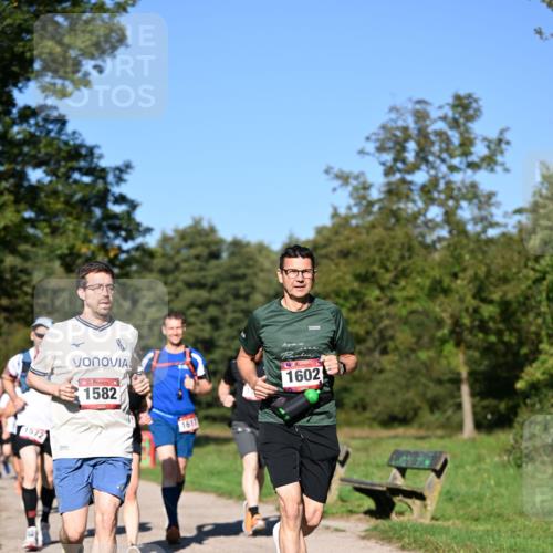 22.09.2024 - 32. Volkslauf durch das schöne Alstertal Dr. Thomas Lammeyer http://msf.ph/oto/7105187 22.09.2024 10:06:14 Laufen 157, 1582, 1617, 1602 meine-sportfotos.de