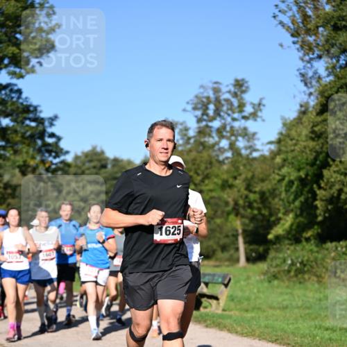 22.09.2024 - 32. Volkslauf durch das schöne Alstertal Dr. Thomas Lammeyer http://msf.ph/oto/7105323 22.09.2024 10:06:27 Laufen 1053, 1607, 1625 meine-sportfotos.de