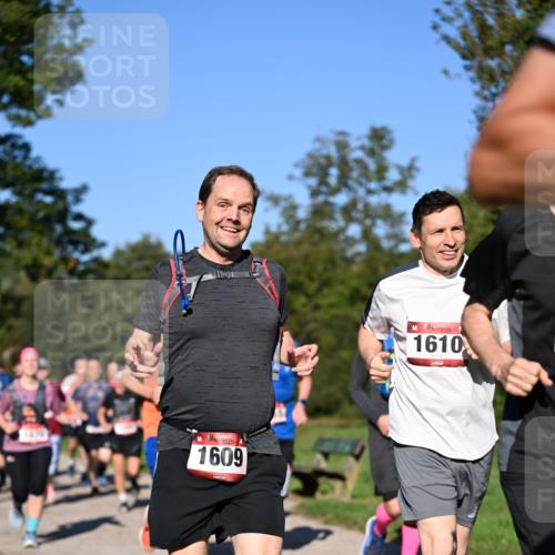 22.09.2024 - 32. Volkslauf durch das schöne Alstertal Dr. Thomas Lammeyer http://msf.ph/oto/7105386 22.09.2024 10:06:32 Laufen 1609, 1610 meine-sportfotos.de