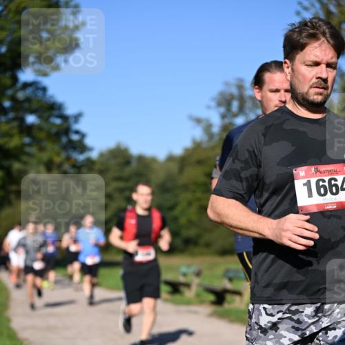 22.09.2024 - 32. Volkslauf durch das schöne Alstertal Dr. Thomas Lammeyer http://msf.ph/oto/7105450 22.09.2024 10:06:40 Laufen 1664 meine-sportfotos.de