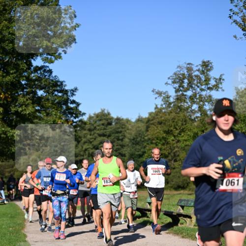22.09.2024 - 32. Volkslauf durch das schöne Alstertal Dr. Thomas Lammeyer http://msf.ph/oto/7105733 22.09.2024 10:07:09 Laufen 1645, 1678, 163, 1629, 1665, 061 meine-sportfotos.de