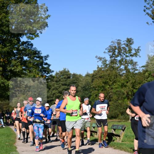 22.09.2024 - 32. Volkslauf durch das schöne Alstertal Dr. Thomas Lammeyer http://msf.ph/oto/7105737 22.09.2024 10:07:09 Laufen 1078, 1634, 1629, 1665, 10 meine-sportfotos.de