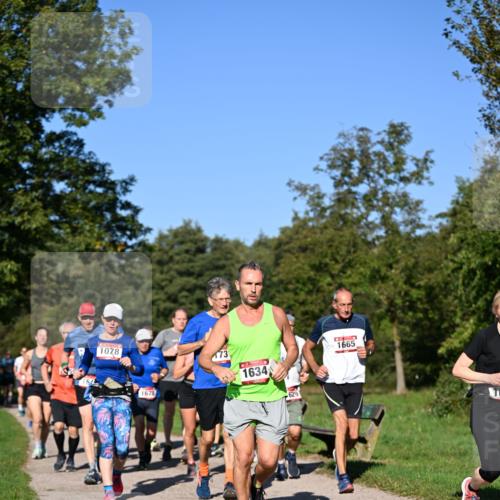 22.09.2024 - 32. Volkslauf durch das schöne Alstertal Dr. Thomas Lammeyer http://msf.ph/oto/7105747 22.09.2024 10:07:10 Laufen 1078, 164, 1678, 173, 1634, 6291, 1665 meine-sportfotos.de