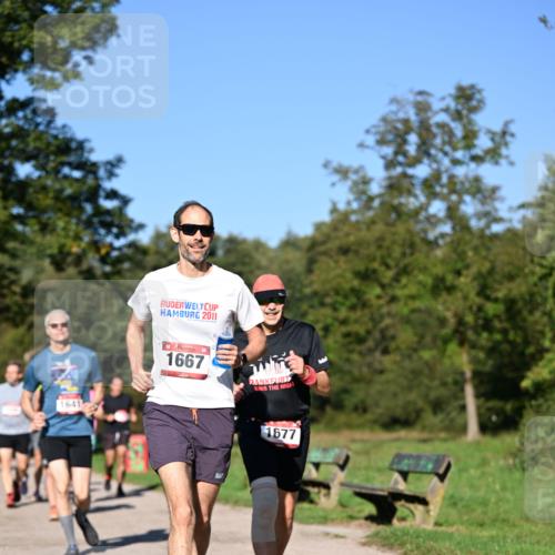 22.09.2024 - 32. Volkslauf durch das schöne Alstertal Dr. Thomas Lammeyer http://msf.ph/oto/7105858 22.09.2024 10:07:22 Laufen 1641, 2011, 1667, 1677 meine-sportfotos.de