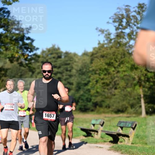 22.09.2024 - 32. Volkslauf durch das schöne Alstertal Dr. Thomas Lammeyer http://msf.ph/oto/7105897 22.09.2024 10:07:26 Laufen 1666, 1654, 1657 meine-sportfotos.de
