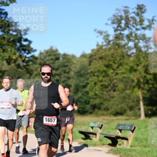 22.09.2024 - 32. Volkslauf durch das schöne Alstertal Dr. Thomas Lammeyer http://msf.ph/oto/7105899 22.09.2024 10:07:26 Laufen 1666, 1657 meine-sportfotos.de