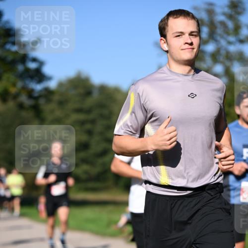 22.09.2024 - 32. Volkslauf durch das schöne Alstertal Dr. Thomas Lammeyer http://msf.ph/oto/7106592 22.09.2024 10:25:16 Laufen 83 meine-sportfotos.de