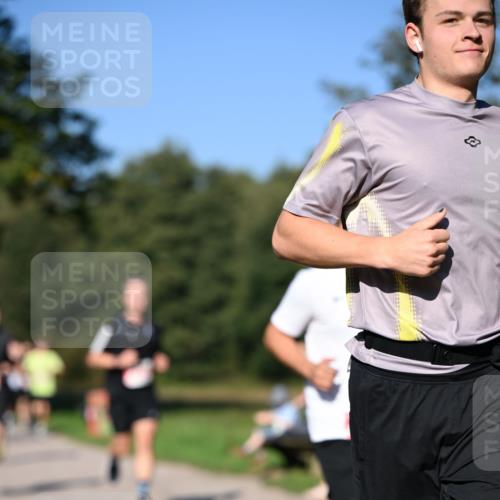 22.09.2024 - 32. Volkslauf durch das schöne Alstertal Dr. Thomas Lammeyer http://msf.ph/oto/7106593 22.09.2024 10:25:16 Laufen  meine-sportfotos.de