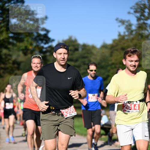 22.09.2024 - 32. Volkslauf durch das schöne Alstertal Dr. Thomas Lammeyer http://msf.ph/oto/7106673 22.09.2024 10:25:30 Laufen 2500, 2614 meine-sportfotos.de