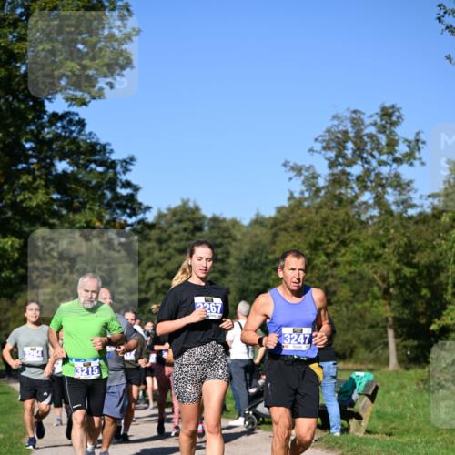 22.09.2024 - 32. Volkslauf durch das schöne Alstertal Dr. Thomas Lammeyer http://msf.ph/oto/7108647 22.09.2024 10:37:49 Laufen 3215, 2267, 3247 meine-sportfotos.de