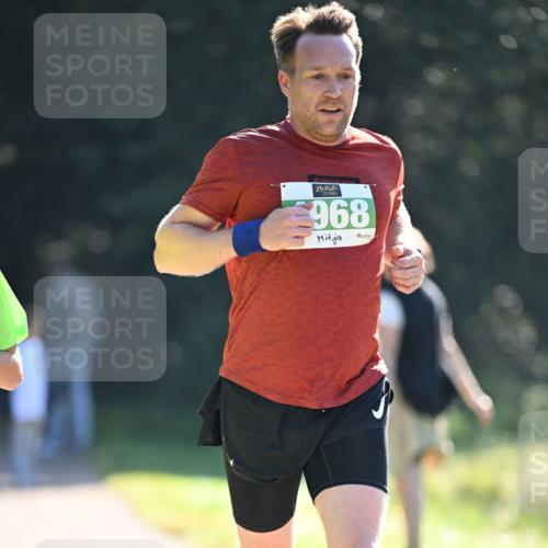 22.09.2024 - 32. Volkslauf durch das schöne Alstertal Dr. Thomas Lammeyer http://msf.ph/oto/7109983 22.09.2024 10:48:50 Laufen 968 meine-sportfotos.de