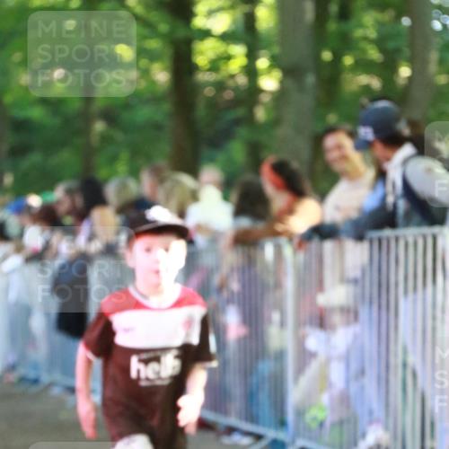 22.09.2024 - 32. Volkslauf durch das schöne Alstertal H.Heesch http://msf.ph/oto/7110004 22.09.2024 10:44:00 Ziel  meine-sportfotos.de
