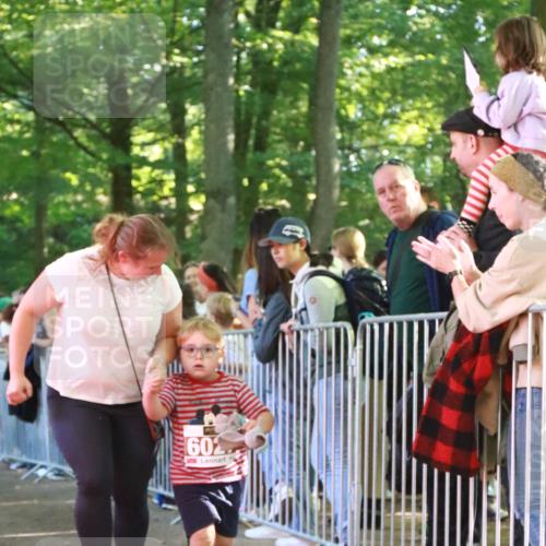22.09.2024 - 32. Volkslauf durch das schöne Alstertal H.Heesch http://msf.ph/oto/7110129 22.09.2024 10:44:44 Ziel  meine-sportfotos.de