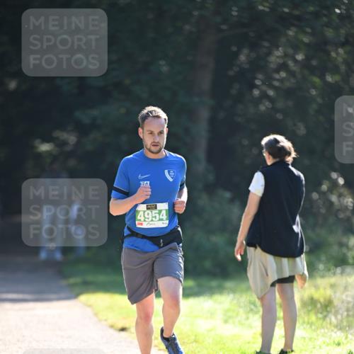 22.09.2024 - 32. Volkslauf durch das schöne Alstertal Dr. Thomas Lammeyer http://msf.ph/oto/7110184 22.09.2024 10:50:00 Laufen 6, 4954 meine-sportfotos.de