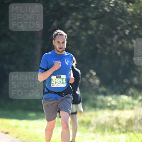 22.09.2024 - 32. Volkslauf durch das schöne Alstertal Dr. Thomas Lammeyer http://msf.ph/oto/7110192 22.09.2024 10:50:01 Laufen 4954 meine-sportfotos.de
