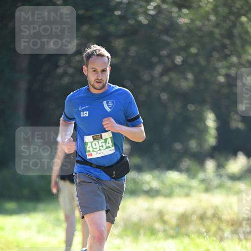 22.09.2024 - 32. Volkslauf durch das schöne Alstertal Dr. Thomas Lammeyer http://msf.ph/oto/7110196 22.09.2024 10:50:02 Laufen 6, 1920, 4954 meine-sportfotos.de