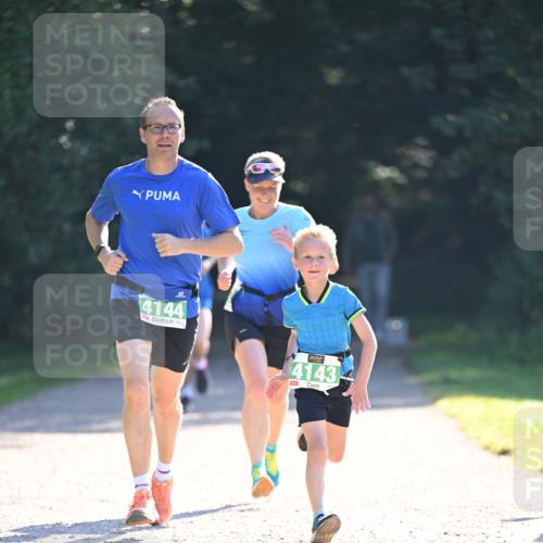 22.09.2024 - 32. Volkslauf durch das schöne Alstertal Dr. Thomas Lammeyer http://msf.ph/oto/7110389 22.09.2024 10:50:51 Laufen 4144, 4143 meine-sportfotos.de