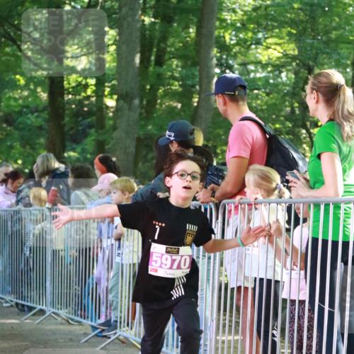 22.09.2024 - 32. Volkslauf durch das schöne Alstertal H.Heesch http://msf.ph/oto/7110472 22.09.2024 10:46:35 Ziel 5006, 5014, 5970 meine-sportfotos.de