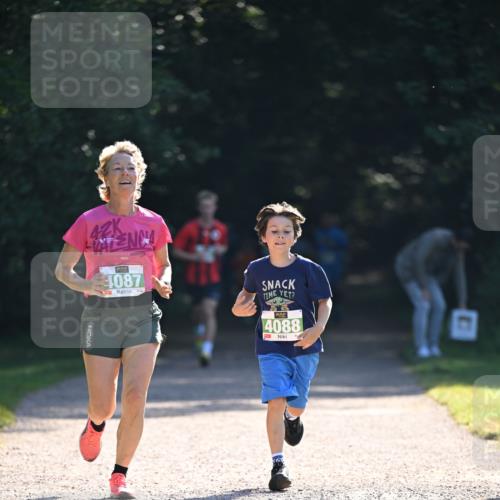 22.09.2024 - 32. Volkslauf durch das schöne Alstertal Dr. Thomas Lammeyer http://msf.ph/oto/7110570 22.09.2024 10:51:12 Laufen 42, 4087, 4088 meine-sportfotos.de