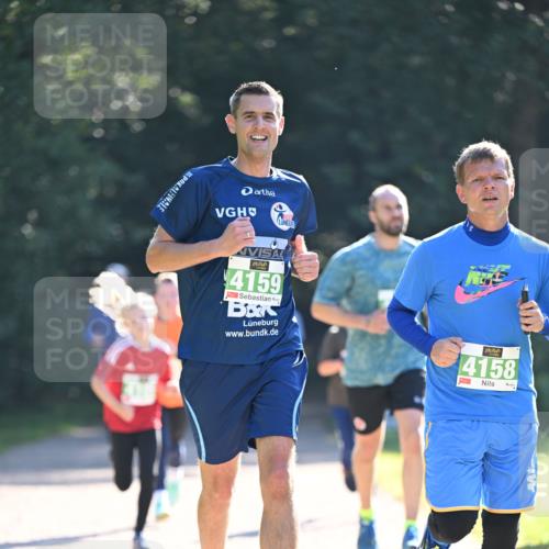 22.09.2024 - 32. Volkslauf durch das schöne Alstertal Dr. Thomas Lammeyer http://msf.ph/oto/7110728 22.09.2024 10:51:27 Laufen 4159, 4158 meine-sportfotos.de