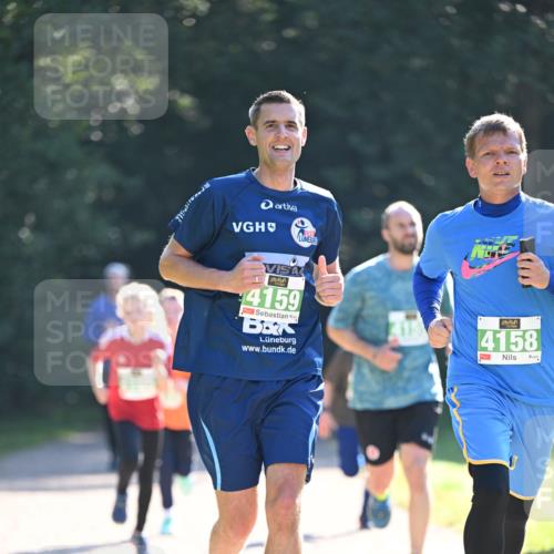 22.09.2024 - 32. Volkslauf durch das schöne Alstertal Dr. Thomas Lammeyer http://msf.ph/oto/7110730 22.09.2024 10:51:27 Laufen 4159, 4158, 1 meine-sportfotos.de