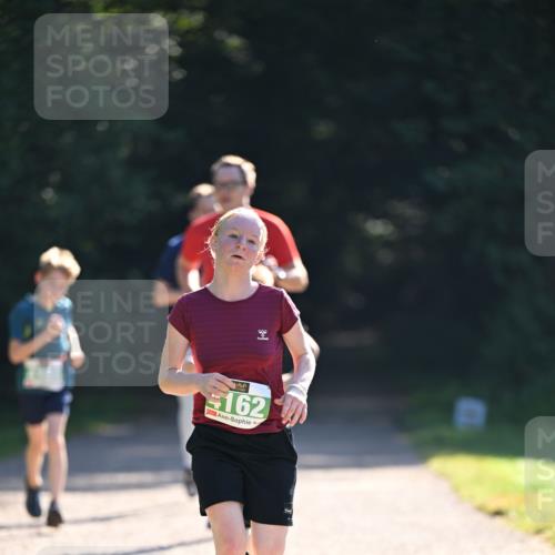22.09.2024 - 32. Volkslauf durch das schöne Alstertal Dr. Thomas Lammeyer http://msf.ph/oto/7110941 22.09.2024 10:51:52 Laufen 162 meine-sportfotos.de