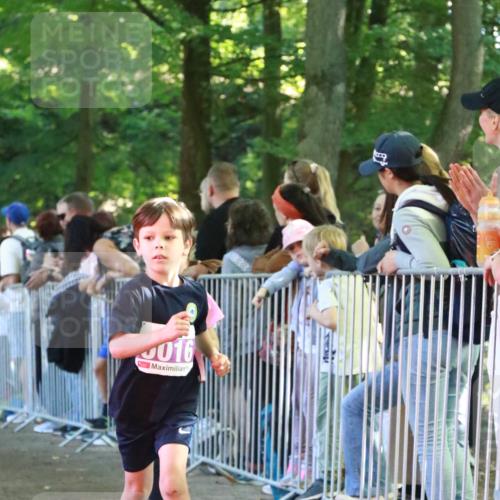 22.09.2024 - 32. Volkslauf durch das schöne Alstertal H.Heesch http://msf.ph/oto/7110969 22.09.2024 10:48:46 Ziel 5013, 5016, 5024, 5972, 5975, 5976 meine-sportfotos.de
