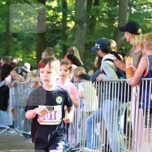 22.09.2024 - 32. Volkslauf durch das schöne Alstertal H.Heesch http://msf.ph/oto/7110980 22.09.2024 10:48:46 Ziel 5013, 5016, 5024, 5972, 5975, 5976 meine-sportfotos.de