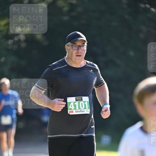 22.09.2024 - 32. Volkslauf durch das schöne Alstertal Dr. Thomas Lammeyer http://msf.ph/oto/7111158 22.09.2024 10:52:27 Laufen 4101 meine-sportfotos.de