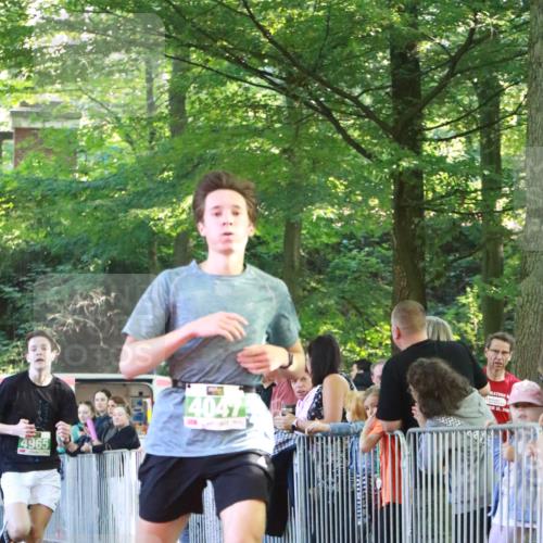 22.09.2024 - 32. Volkslauf durch das schöne Alstertal H.Heesch http://msf.ph/oto/7111192 22.09.2024 10:50:46 Ziel 4047, 4071, 4072, 4965 meine-sportfotos.de