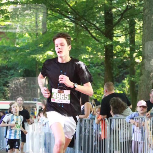 22.09.2024 - 32. Volkslauf durch das schöne Alstertal H.Heesch http://msf.ph/oto/7111202 22.09.2024 10:50:47 Ziel 4047, 4071, 4072, 4956, 4965 meine-sportfotos.de