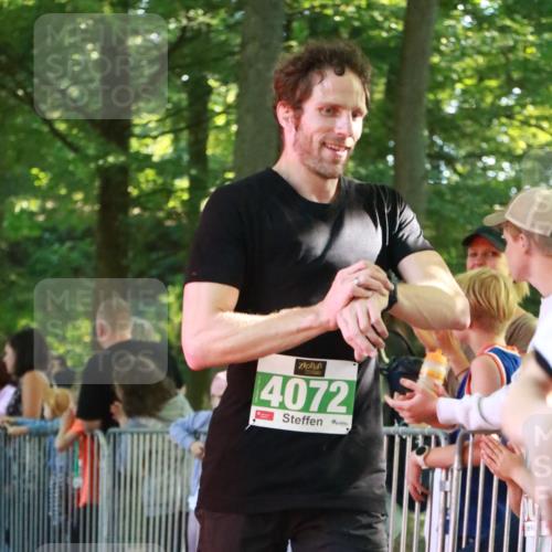 22.09.2024 - 32. Volkslauf durch das schöne Alstertal H.Heesch http://msf.ph/oto/7111243 22.09.2024 10:50:50 Ziel 4047, 4071, 4072, 4956, 4965 meine-sportfotos.de