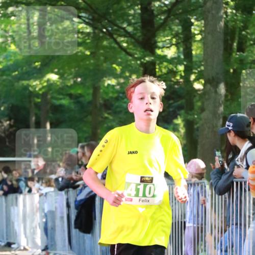 22.09.2024 - 32. Volkslauf durch das schöne Alstertal H.Heesch http://msf.ph/oto/7111271 22.09.2024 10:51:23 Ziel 4104, 4149 meine-sportfotos.de