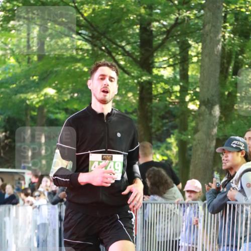 22.09.2024 - 32. Volkslauf durch das schöne Alstertal H.Heesch http://msf.ph/oto/7111280 22.09.2024 10:51:25 Ziel 4104, 4149 meine-sportfotos.de