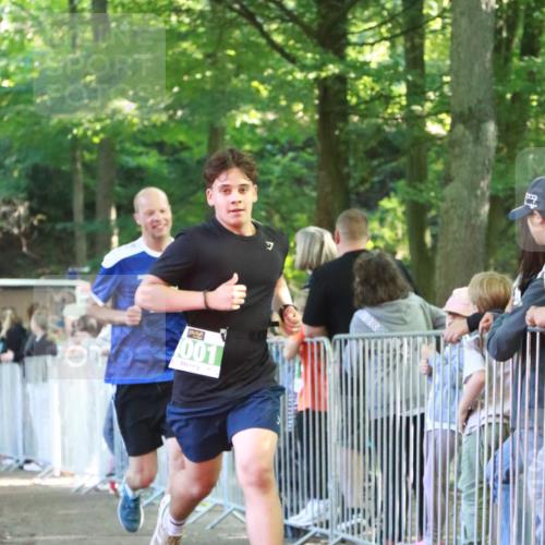 22.09.2024 - 32. Volkslauf durch das schöne Alstertal H.Heesch http://msf.ph/oto/7111366 22.09.2024 10:52:46 Ziel 4001, 4098, 4153 meine-sportfotos.de