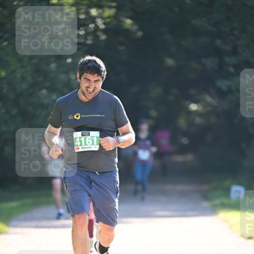 22.09.2024 - 32. Volkslauf durch das schöne Alstertal Dr. Thomas Lammeyer http://msf.ph/oto/7111388 22.09.2024 10:52:56 Laufen 4161 meine-sportfotos.de